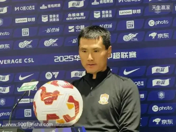 邵佳一:理解球迷恨铁不成钢的心情,这对我来说是一种动力 邵佳一:理解球迷恨铁不成钢的心情,这对我来说是一种动力