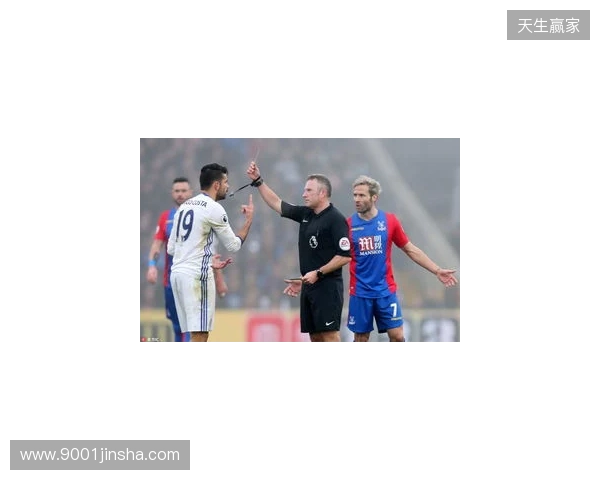 前白堡球员：当年刻意吃黄牌被停赛，这样就能多见见女友了